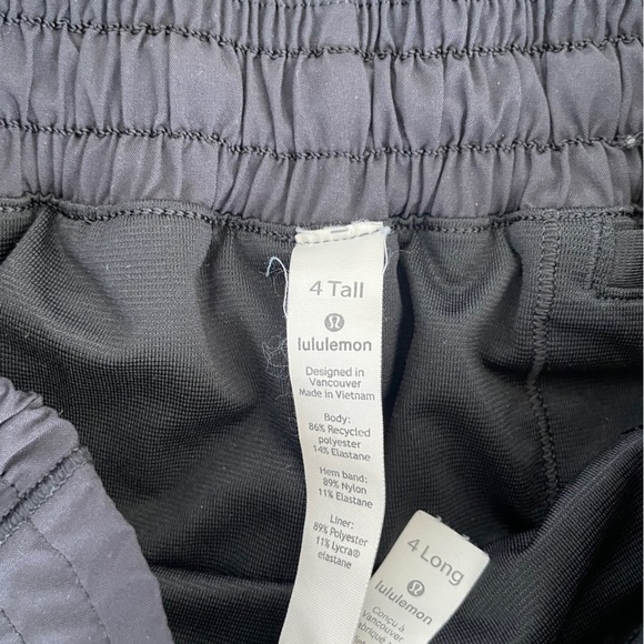 Lululemon Hotty Hot Short II *Long 4" Size 4 Tall Black W7ARLT Run workout Gym - Picture 2 of 3
